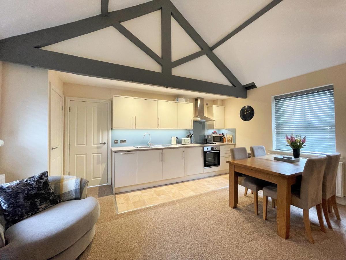 Arthurs Cottage -Charming Courtyard Cottage In The Heart Of Kendal, The Lake District Bagian luar foto